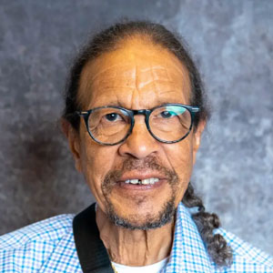 Dr. Frank Stomp